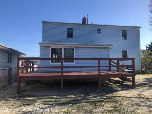 Lanoka Harbor, NJ 08734,604 Laurel Boulevard