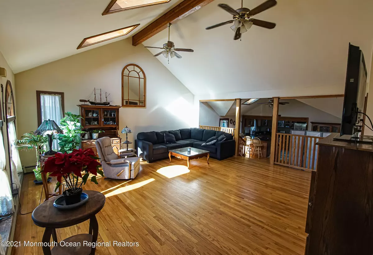 Spring Lake Heights, NJ 07762,614 Lake Avenue