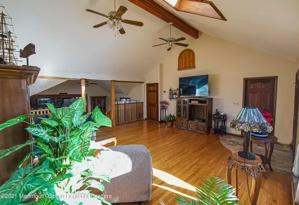 Spring Lake Heights, NJ 07762,614 Lake Avenue