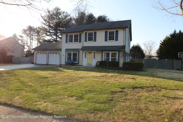 Marlboro, NJ 07746,31 Marc Drive