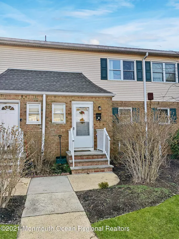 72 Manchester Court #C, Freehold, NJ 07728