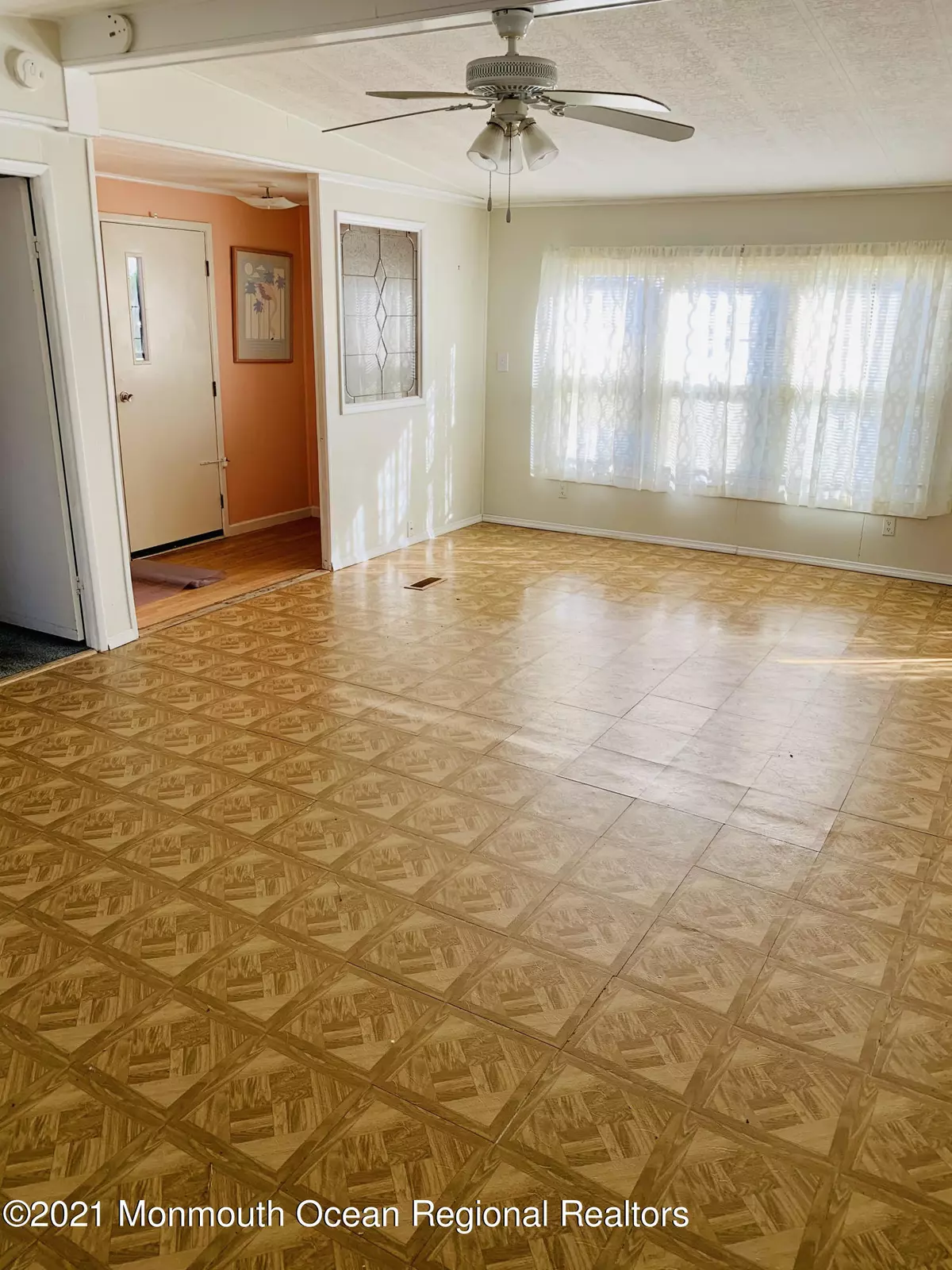 Barnegat, NJ 08005,1 Kimberly Drive