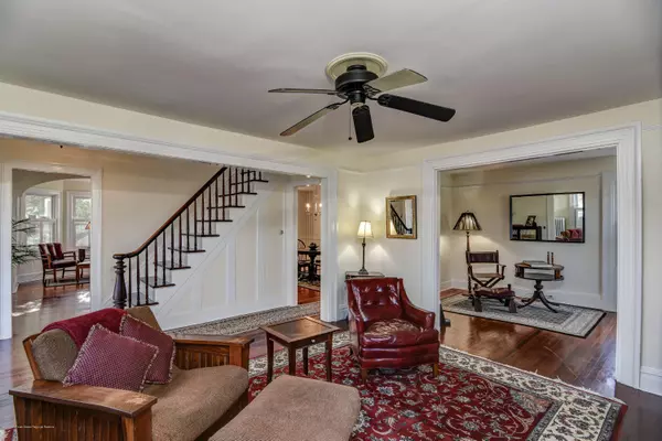 Little Silver, NJ 07739,423 Branch Avenue