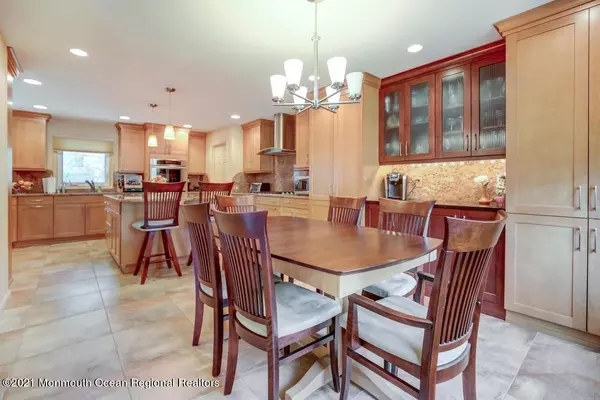 Marlboro, NJ 07746,8 Citation Court