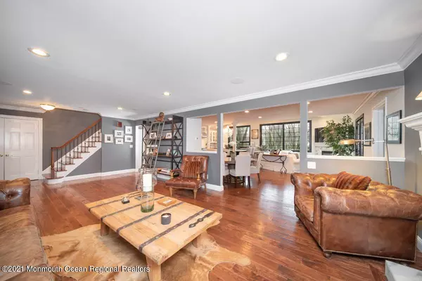 Rumson, NJ 07760,76 Ridge Road