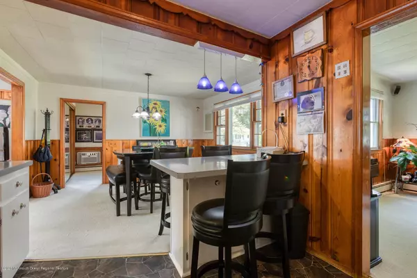 Lanoka Harbor, NJ 08734,201 Laurel Boulevard