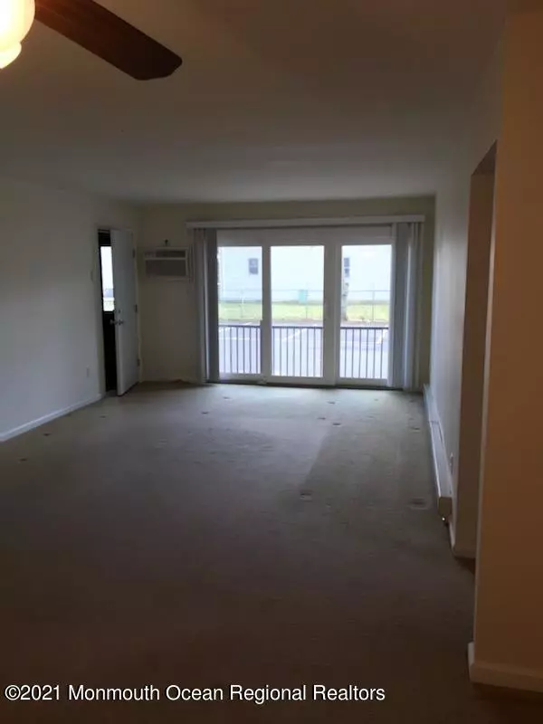 Highlands, NJ 07732,330 Shore Drive #1