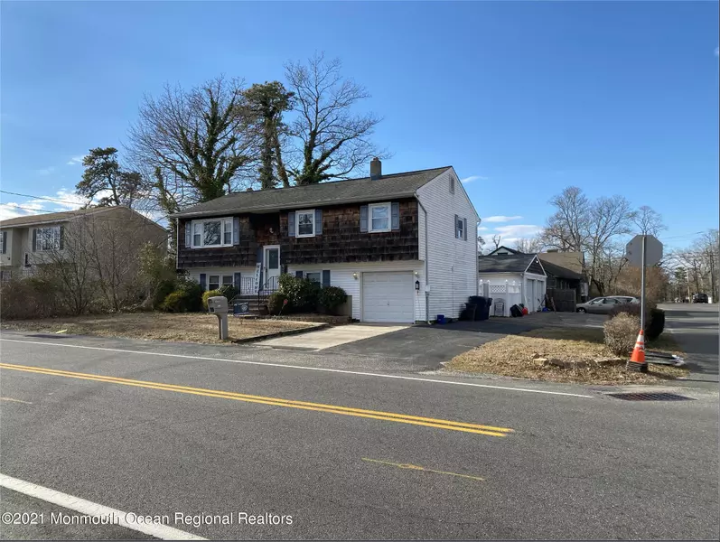 300 Beachwood Boulevard, Beachwood, NJ 08722