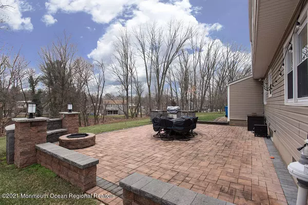 Franklin, NJ 08873,18 Layne Road