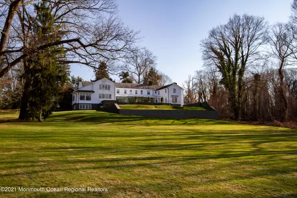 Rumson, NJ 07760,23 Bellevue Avenue