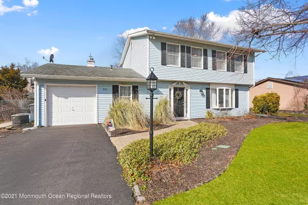 952 Green Hill Boulevard, Toms River, NJ 08753