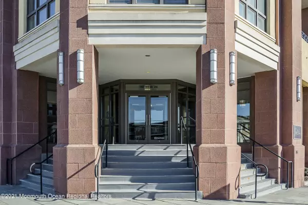 Asbury Park, NJ 07712,1501 Ocean Avenue #1210