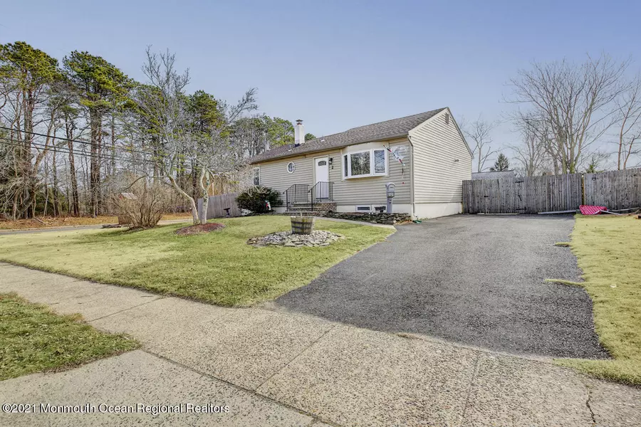 2 Nicholas Drive, Old Bridge, NJ 08857