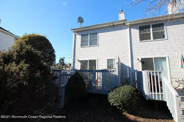 Metuchen, NJ 08840,186 Central Avenue