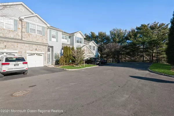 Laurence Harbor, NJ 08879,15 Capica Court #106