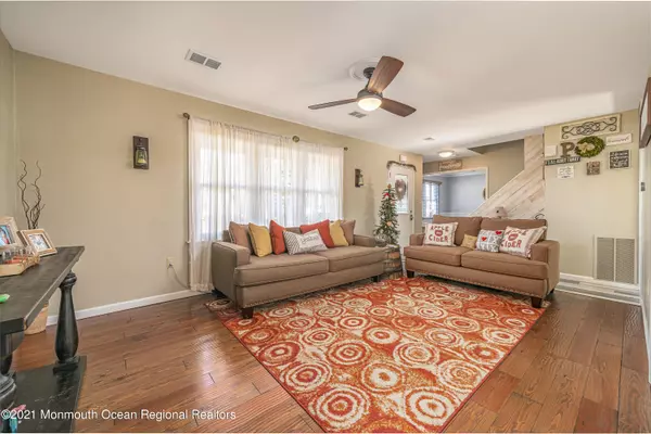 Lanoka Harbor, NJ 08734,603 Pine Street
