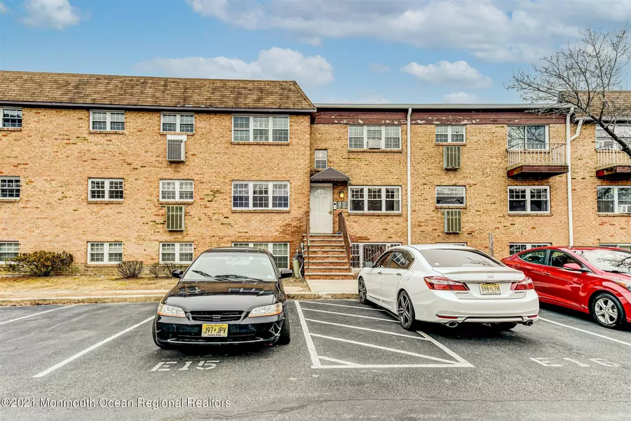 99 College Drive #99, Edison, NJ 08817