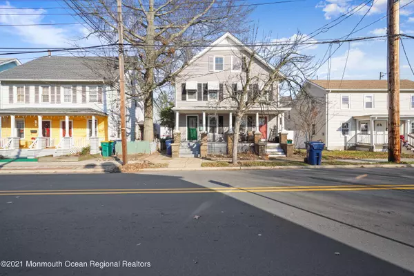 Hightstown, NJ 08520,129 Monmouth Street