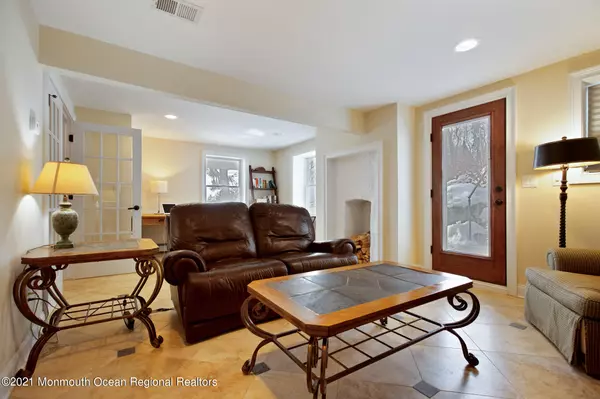 Atlantic Highlands, NJ 07716,46 Mountainside Avenue