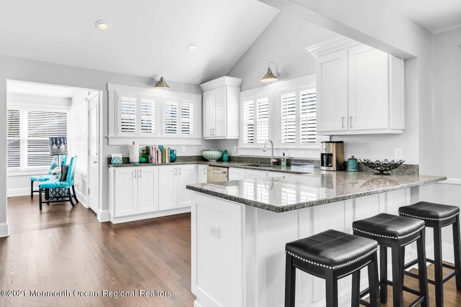 Little Silver, NJ 07739,72 Rumson Road