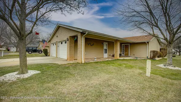 401 Fuchsia #401C, Monroe, NJ 08831