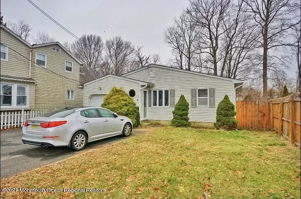 271 Twilight Avenue, North Middletown, NJ 07748