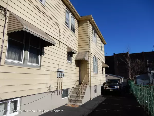 Bloomfield, NJ 07003,9 Berkeley Avenue