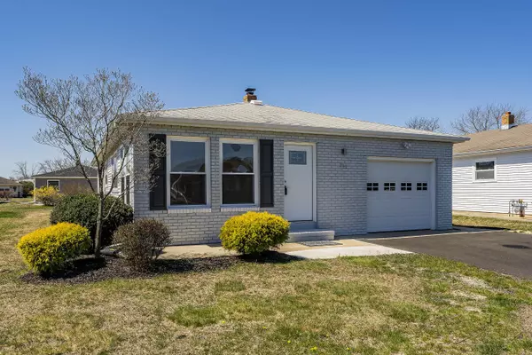 219 Harrington Drive N, Toms River, NJ 08757