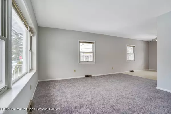 Highland Park, NJ 08904,7 Alcazar Avenue