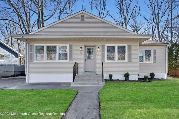 Cream Ridge, NJ 08514,5 Lepky Avenue