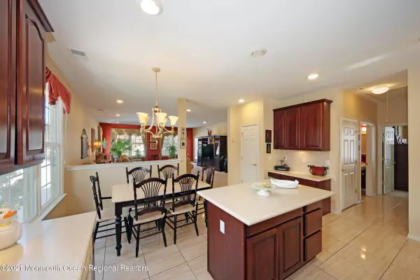 Holmdel, NJ 07733,51 Chesapeake Drive