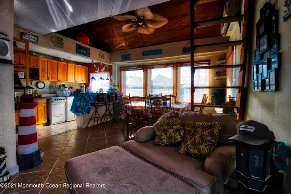 Seaside Heights, NJ 08751,220 Bay Terrace