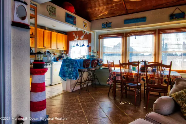 Seaside Heights, NJ 08751,220 Bay Terrace