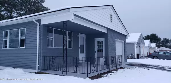 Toms River, NJ 08757,25 Roxton Place