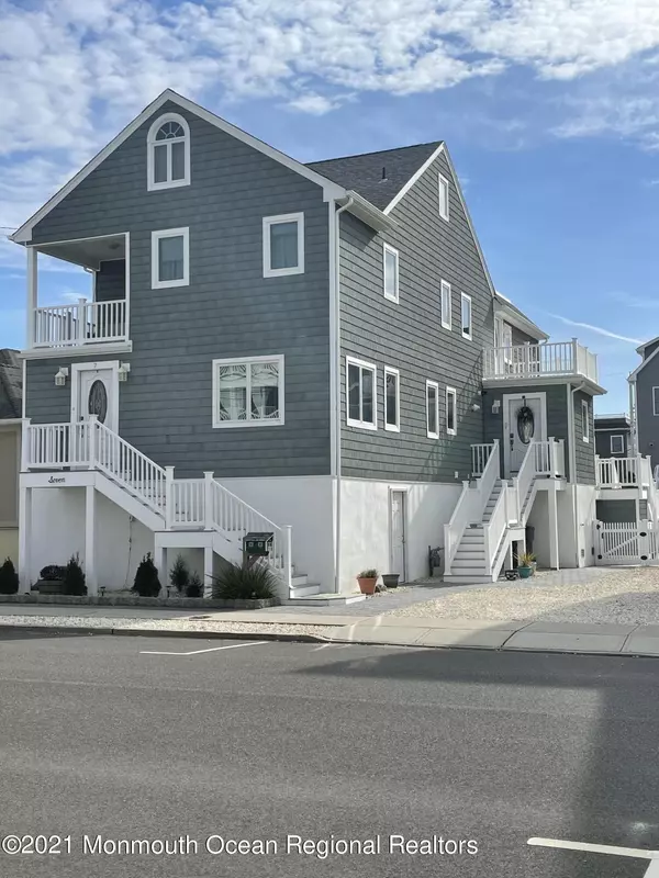 7 8th Avenue, Ortley Beach, NJ 08751