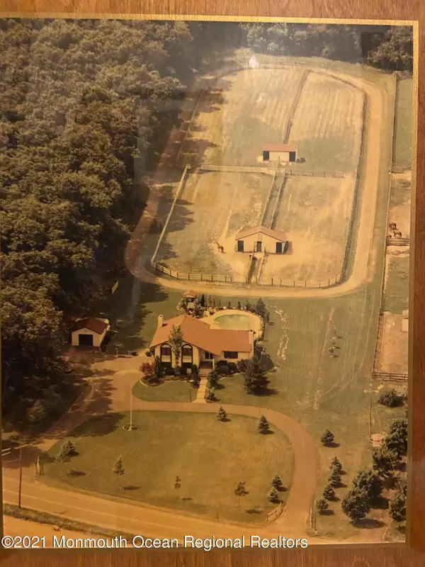 Millstone, NJ 08510,272 Stagecoach Road