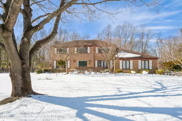 24 Candlelight Drive, Holmdel, NJ 07733