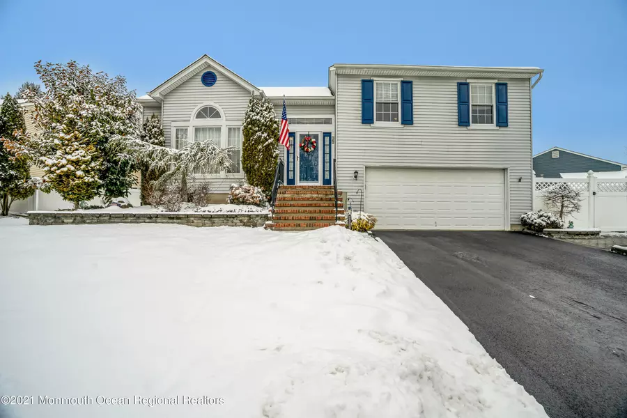 29 Marc Drive, Howell, NJ 07731