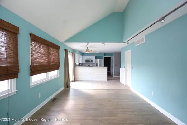 Stafford, NJ 08050,101 Atlantis Avenue