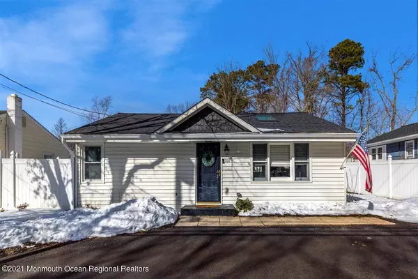 100 Old Forge Road, Jamesburg, NJ 08831