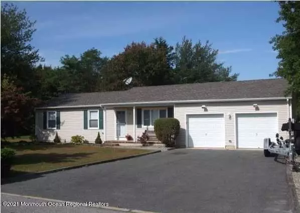 Lanoka Harbor, NJ 08734,702 Pine Street