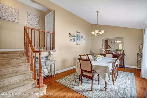 Hazlet, NJ 07730,16 Knoll Terrace