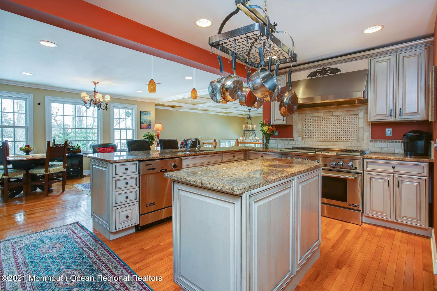 Rumson, NJ 07760,9 Circle Drive