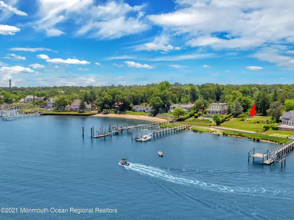 Rumson, NJ 07760,13 Oak Tree Lane