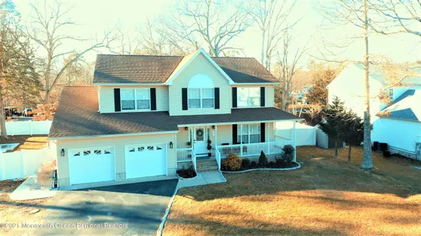 Lanoka Harbor, NJ 08734,5 Carolyn Court