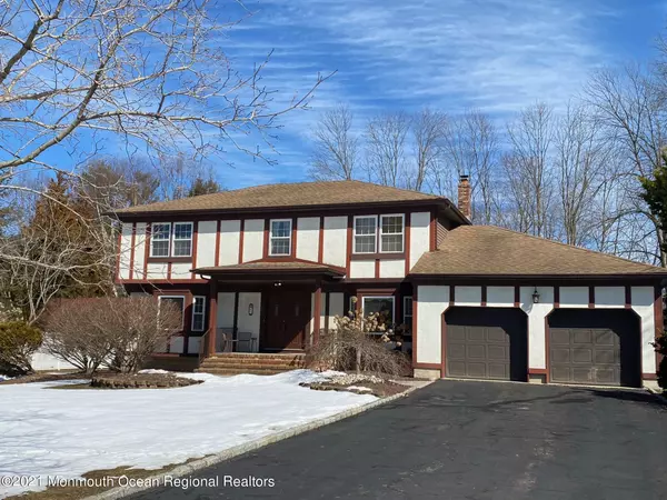 63 Thomas Drive, Manalapan, NJ 07726