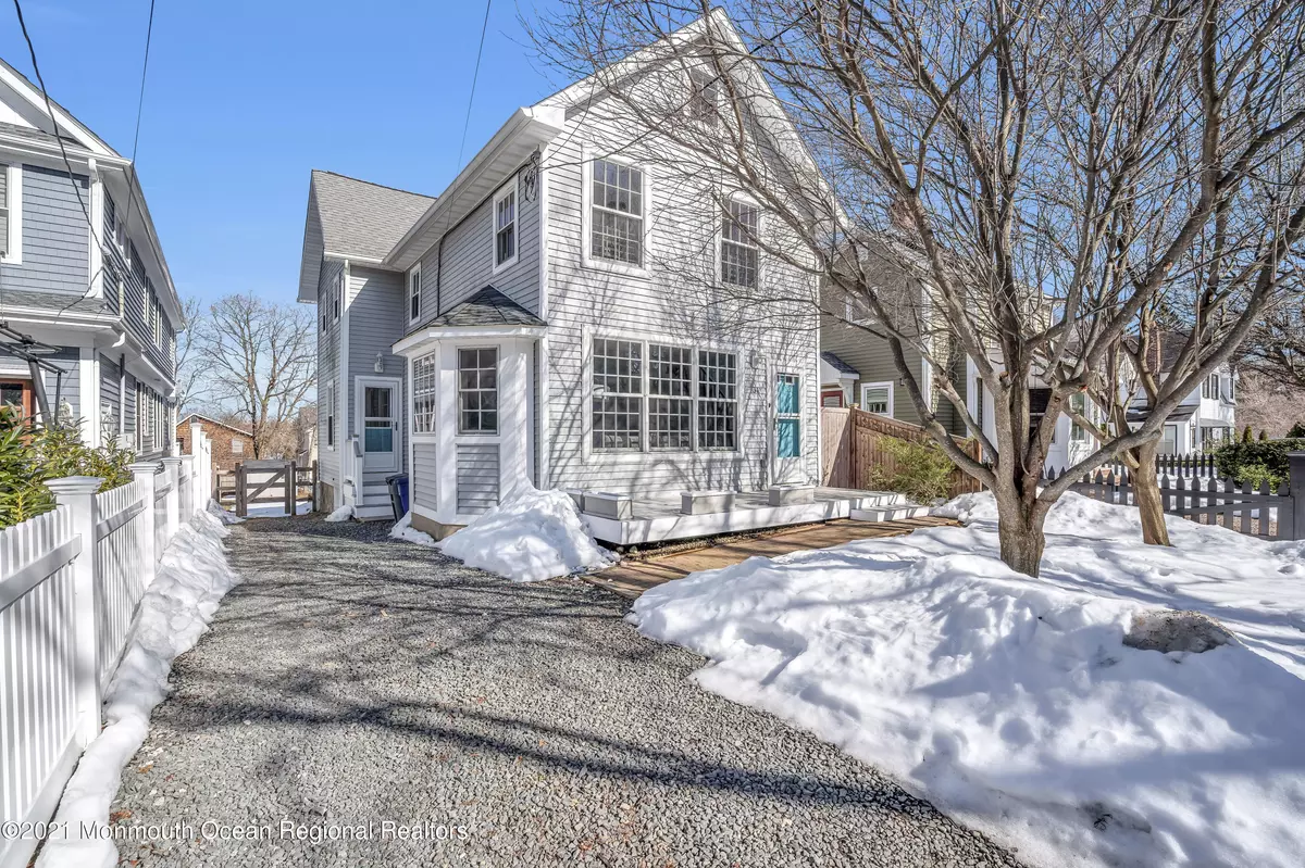 Rumson, NJ 07760,31 3rd Street