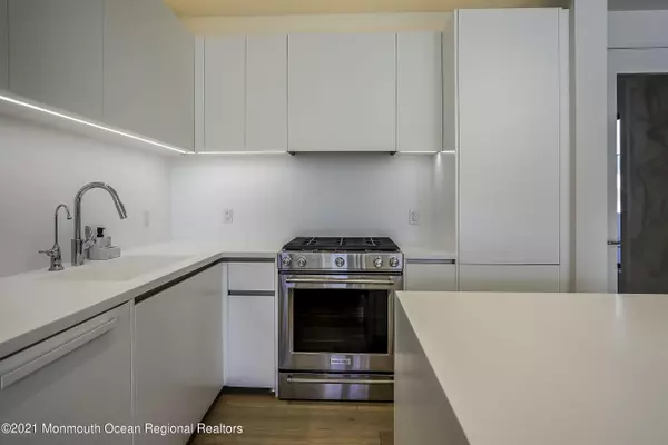 Asbury Park, NJ 07712,601 Heck Street #104