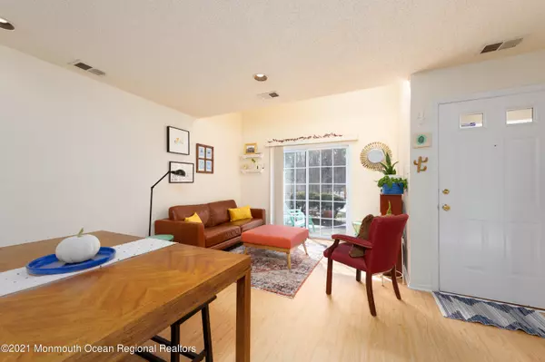 Tinton Falls, NJ 07712,45 Phoenix Court