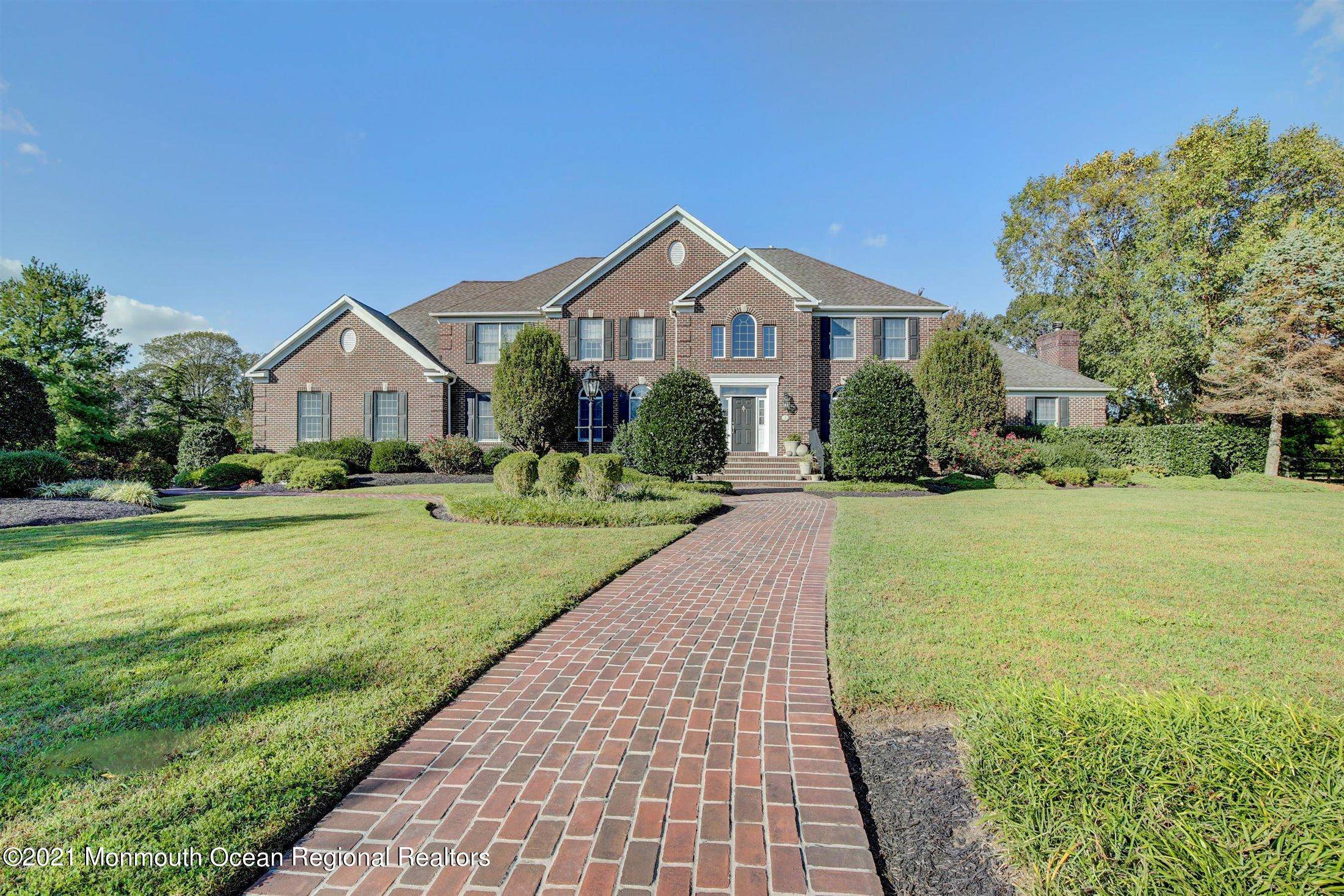 2 Jockey Terrace N, Colts Neck, NJ 07722